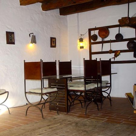 La Casa Altrui- Camere E Zona Relax Con Giardino Coredo Exteriör bild