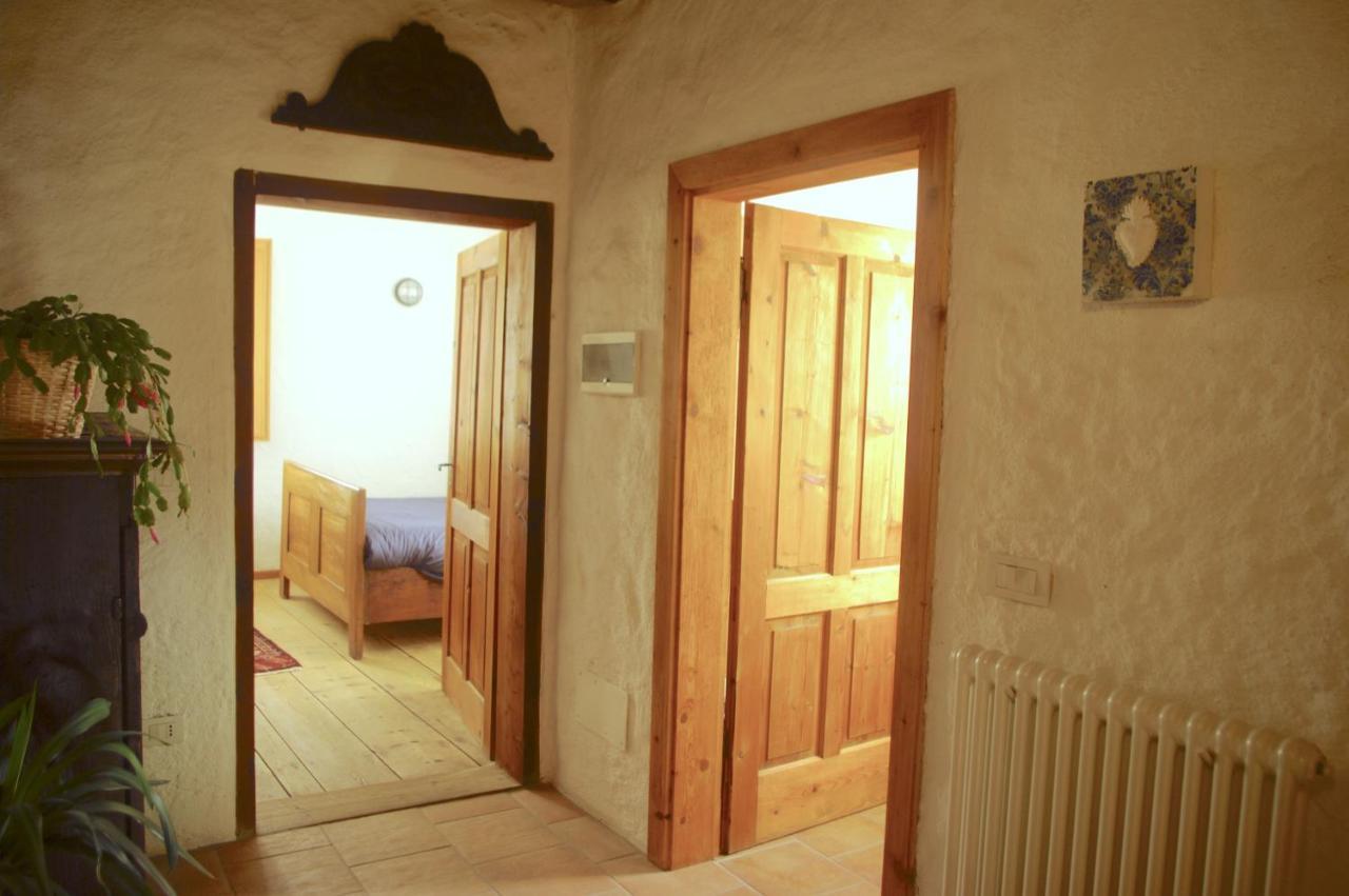 La Casa Altrui- Camere E Zona Relax Con Giardino Coredo Exteriör bild