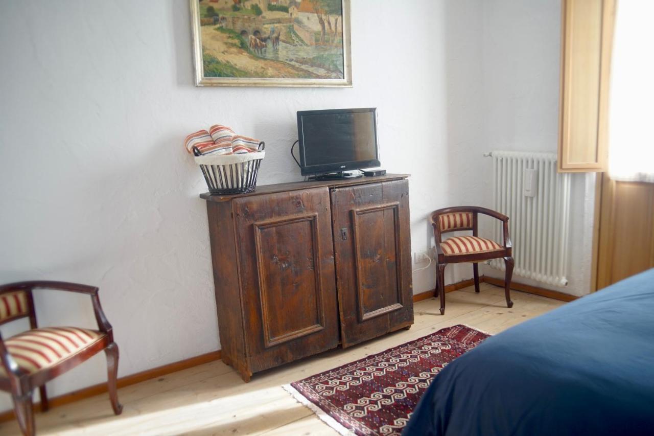 La Casa Altrui- Camere E Zona Relax Con Giardino Coredo Exteriör bild